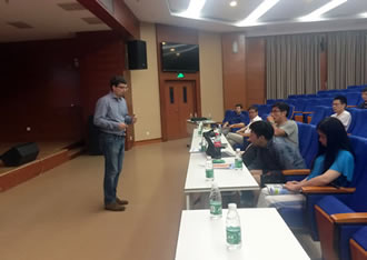 LemnaTec技術(shù)工程師會(huì)場(chǎng)交流.JPG LemnaTec技術(shù)工程師會(huì)場(chǎng)交流.JPG